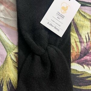 & Other Stories Black Cashmere Accessory